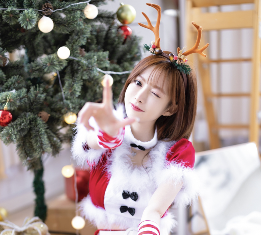 王羽杉圣诞特辑:斗鱼之星的梦幻庆典