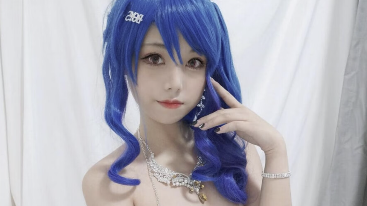 蜜汁猫裘的cosplay之旅:碧蓝航线圣路易斯的风采与心量的智慧