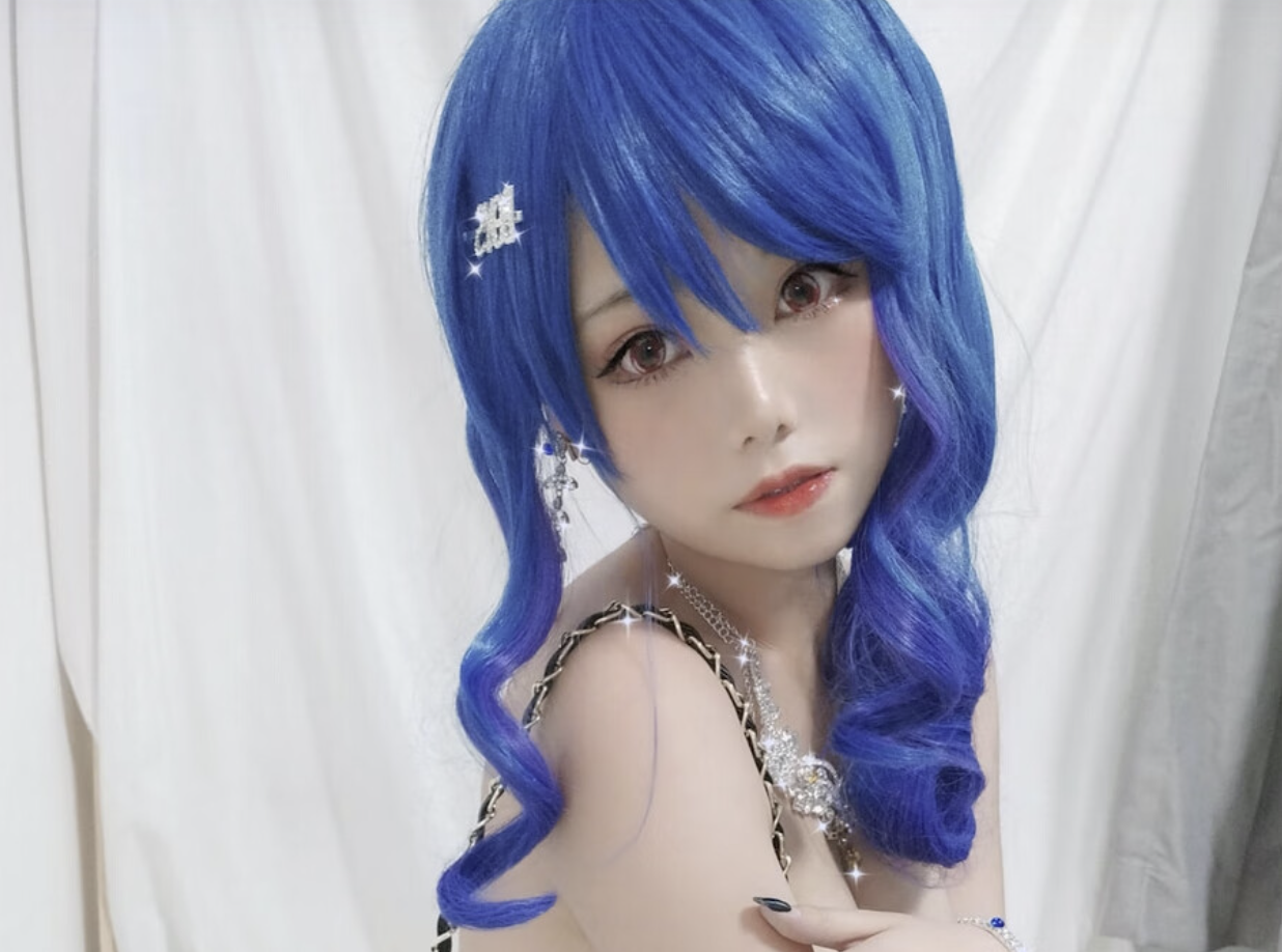 蜜汁猫裘的cosplay之旅:碧蓝航线圣路易斯的风采与心量的智慧