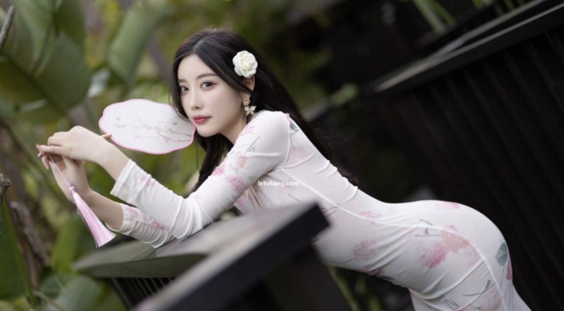 杨晨晨：时尚界的璀璨新星，魅力与才华的完美诠释