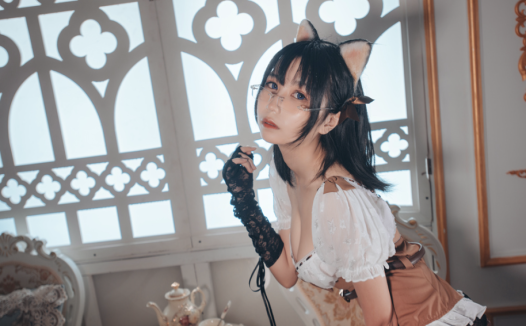 逐月su的多彩世界:COSPLAY的魅力与野外探险的自由
