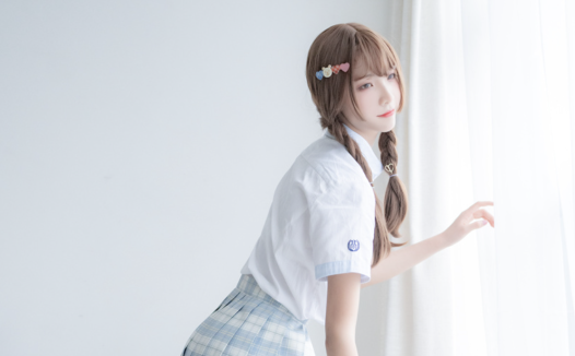 西呱呀呀呀的梦幻民宿:青春洛丽塔的蓝色幻想