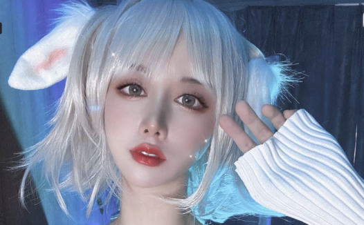 甜美魅力与多样话题:过期米线线喵的微博世界