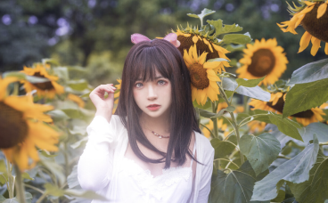 疯猫ss和疯了个猫都是一个人，高冷的长腿妹子